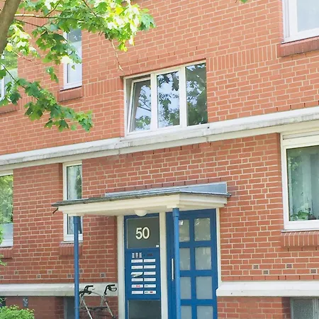 Welcometomessepremium Three Bedroom Apartment