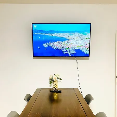 アパート Welcometomessepremium Three Bedroom ハノーファー