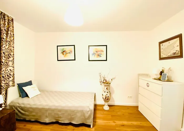 Welcometomessepremium Three Bedroom Apartment Hannover