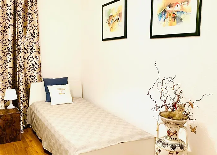 Lejlighed Welcometomessepremium Three Bedroom