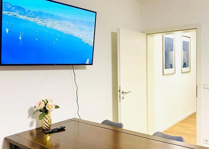 Welcometomessepremium Three Bedroom * Hannover