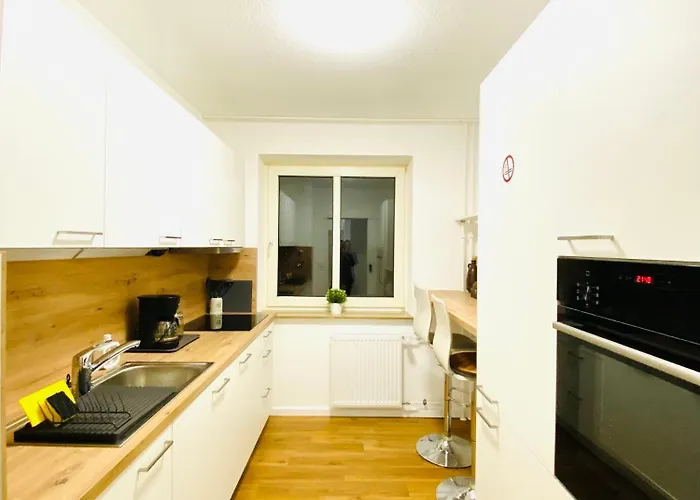 Appartement Welcometomessepremium Three Bedroom