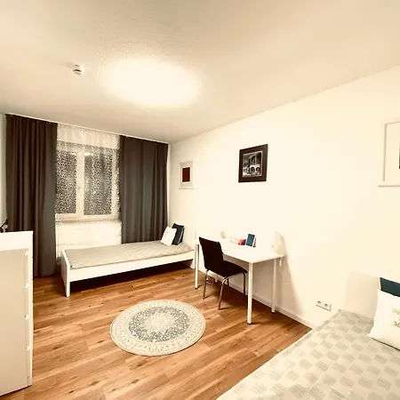 Welcometomessepremium Three Bedroom Apartman Hannover